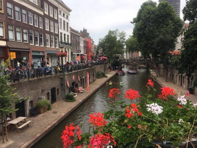 Hotel-Chao NL Utrecht Ngoại thất bức ảnh