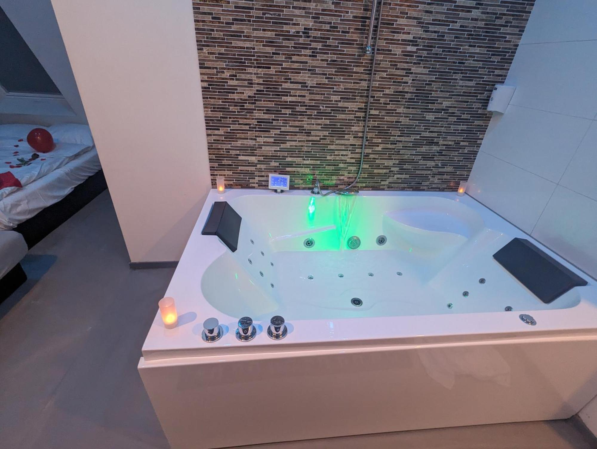 Hotel-Chao NL Utrecht Ngoại thất bức ảnh